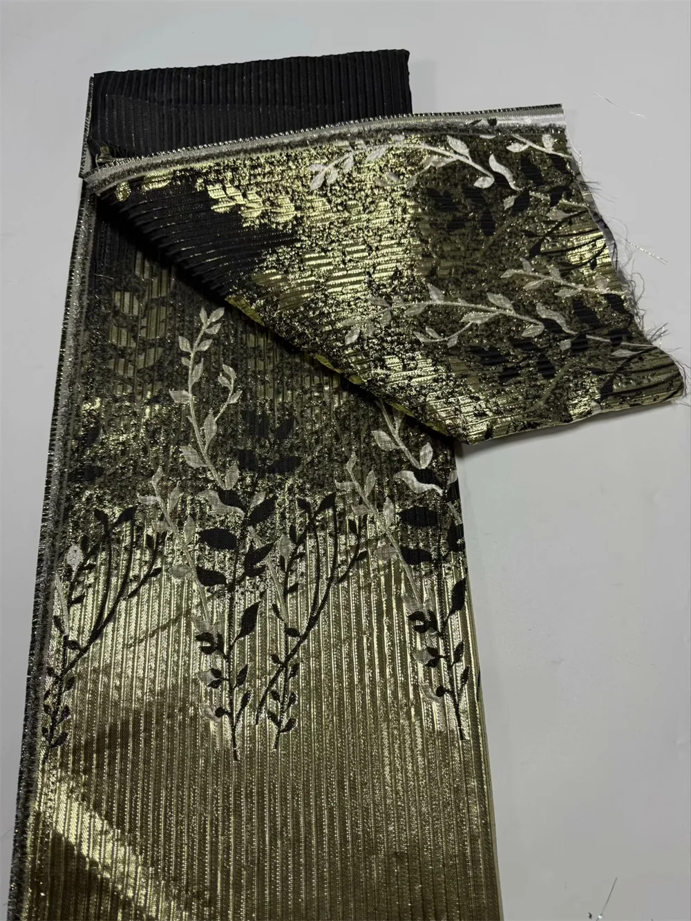 African Lace Organza Jacquard Fabric High Qualtiy French Style Brocade Lace For Women Dress 5 Yards
African Lace Organza Jacquard Fabric High Qualtiy French Style Brocade Lace For Women Dress 5 Yards