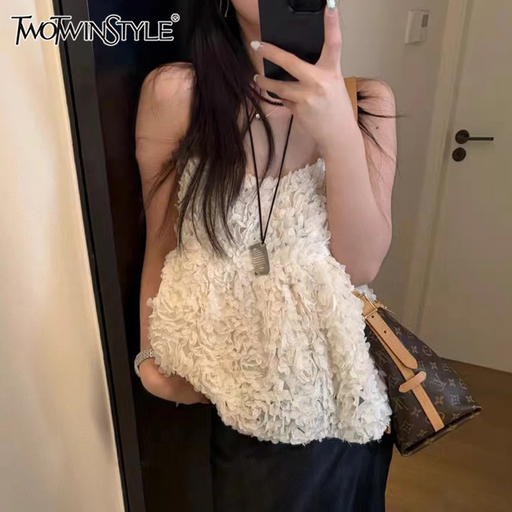TWOTWINSTYLE Solid Spliced Appliques Slimming Vests for Women Square Neck Sleeveless Temperament Minimalist Vest Female
TWOTWINSTYLE Solid Spliced Appliques Slimming Vests for Women Square Neck Sleeveless Temperament Minimalist Vest Female