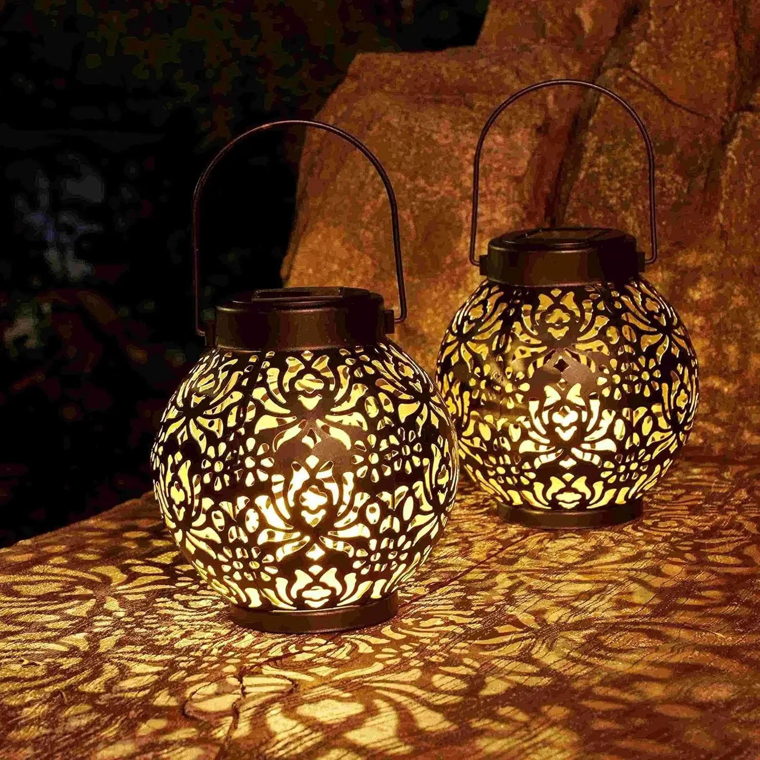 Solar Garden Light Outdoor Garden Decoration Solar Lights Metal Waterproof Round Lantern Lights Hanging Hollow Projection Lights
Solar Garden Light Outdoor Garden Decoration Solar Lights Metal Waterproof Round Lantern Lights Hanging Hollow Projection Lights