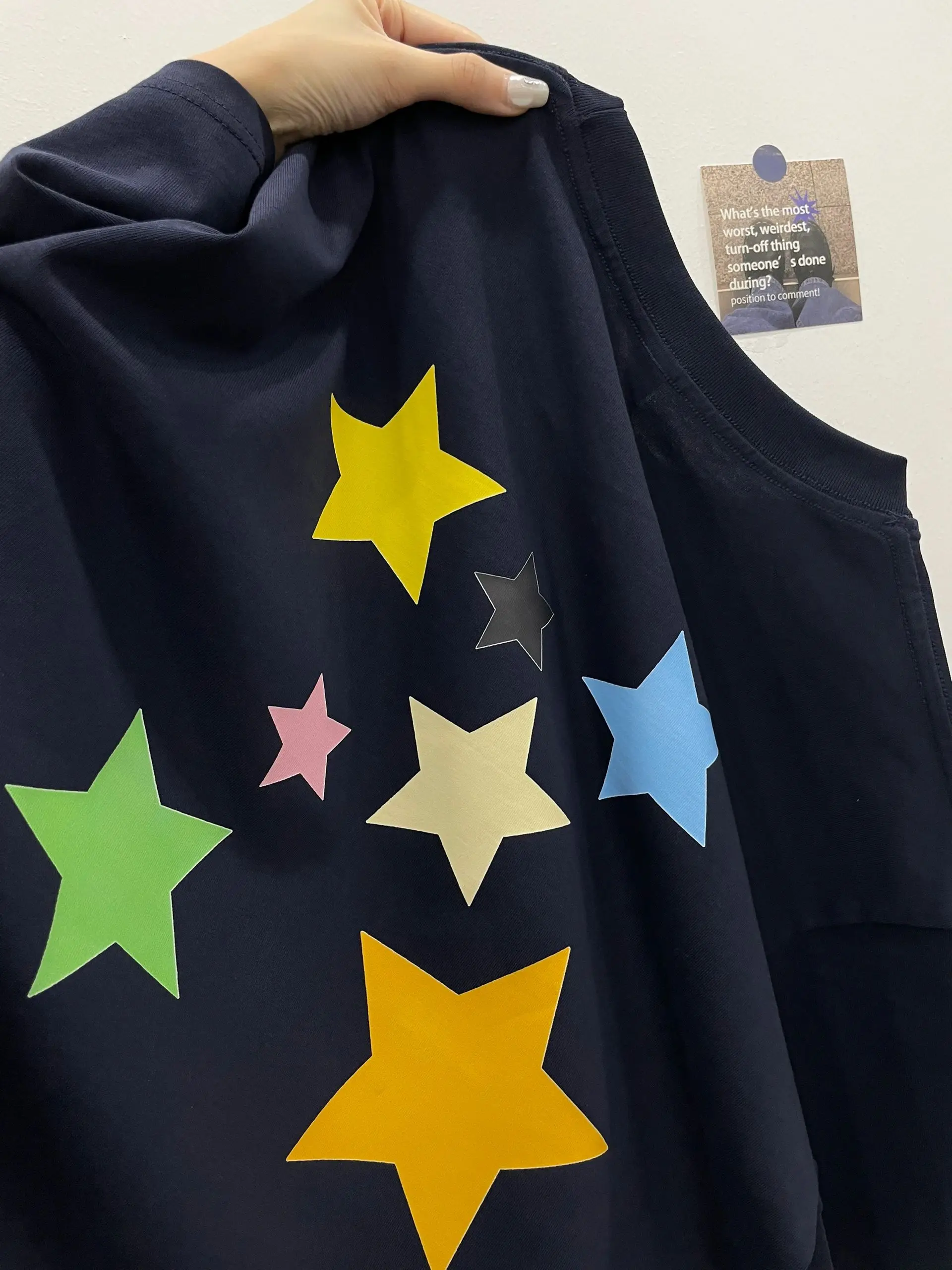 Свободный крой, футболка из чистого хлопка, молодежный, модный, с принтом, повседневный топ для лета, удобный, дышащий
Свободный крой, футболка из чистого хлопка, молодежный, модный, с принтом, повседневный топ для лета, удобный, дышащий