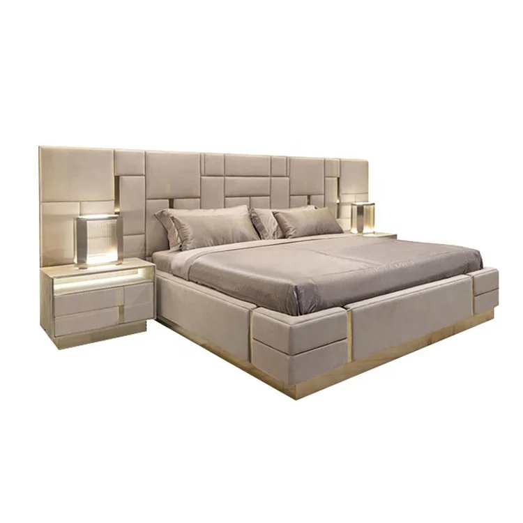 #Postmodern Irregular Leather Stainless Steel King Bed with Huge Luxury Headboard High Quality Italian Design Bedroom
#Postmodern Irregular Leather Stainless Steel King Bed with Huge Luxury Headboard High Quality Italian Design Bedroom