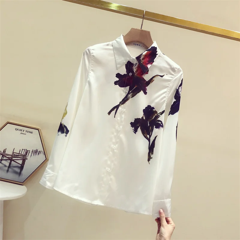 Satin Vintage Women's Blouses Spring/summer New Silk Prints Shirts Loose Long Sleeves Women Tops Fashion Korean Clothing Sales
Satin Vintage Women's Blouses Spring/summer New Silk Prints Shirts Loose Long Sleeves Women Tops Fashion Korean Clothing Sales