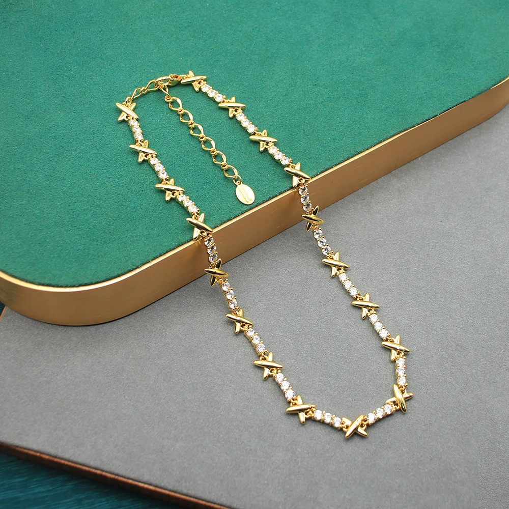 High-End X Letter Necklace Bracelet Copper Plated Real Gold Diamond Star Bracelet Niche Letter Jewelry Set Accessories for Women
High-End X Letter Necklace Bracelet Copper Plated Real Gold Diamond Star Bracelet Niche Letter Jewelry Set Accessories for Women