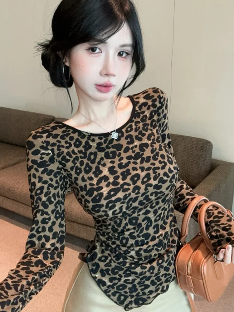 Sexy Sleeveless Leopard Print T-Shirt Women's Early Autumn Hot Girl Irregular Belt Backless Hollow out Sexy Top Korean Style ...
Sexy Sleeveless Leopard Print T-Shirt Women's Early Autumn Hot Girl Irregular Belt Backless Hollow out Sexy Top Korean Style ...