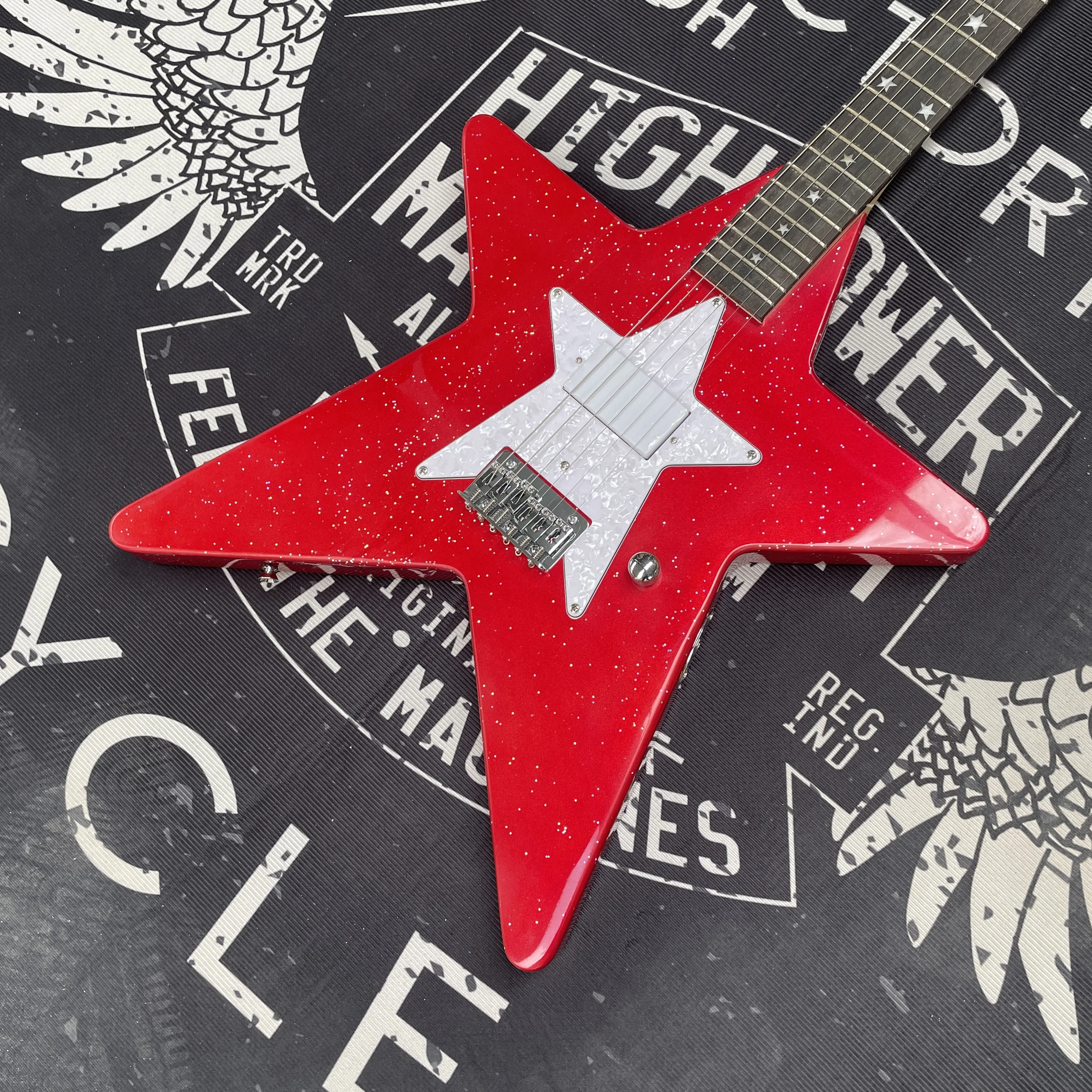 New 6-string electric guitar, metallic red granular five-pointed star-shaped guitars, personalized electric guitarra
New 6-string electric guitar, metallic red granular five-pointed star-shaped guitars, personalized electric guitarra