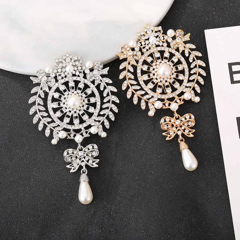 Big Crystal Waterdrop Flower Brooches Women Rhinestone Palace Style Jewelry Floral Weddings Party Bridal Bouquet Casual Brooch
Big Crystal Waterdrop Flower Brooches Women Rhinestone Palace Style Jewelry Floral Weddings Party Bridal Bouquet Casual Brooch