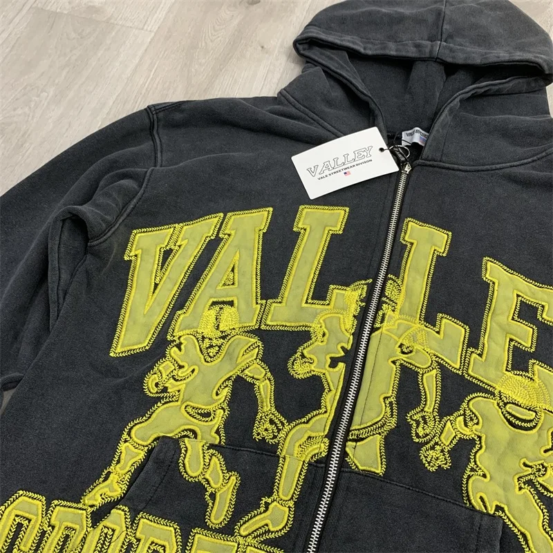 Черные потертые толстовки VALLEY в американском стиле для мужчин и женщин с вышитым логотипом, большие куртки с капюшоном из чистого хлопка Vale
Черные потертые толстовки VALLEY в американском стиле для мужчин и женщин с вышитым логотипом, большие куртки с капюшоном из чистого хлопка Vale