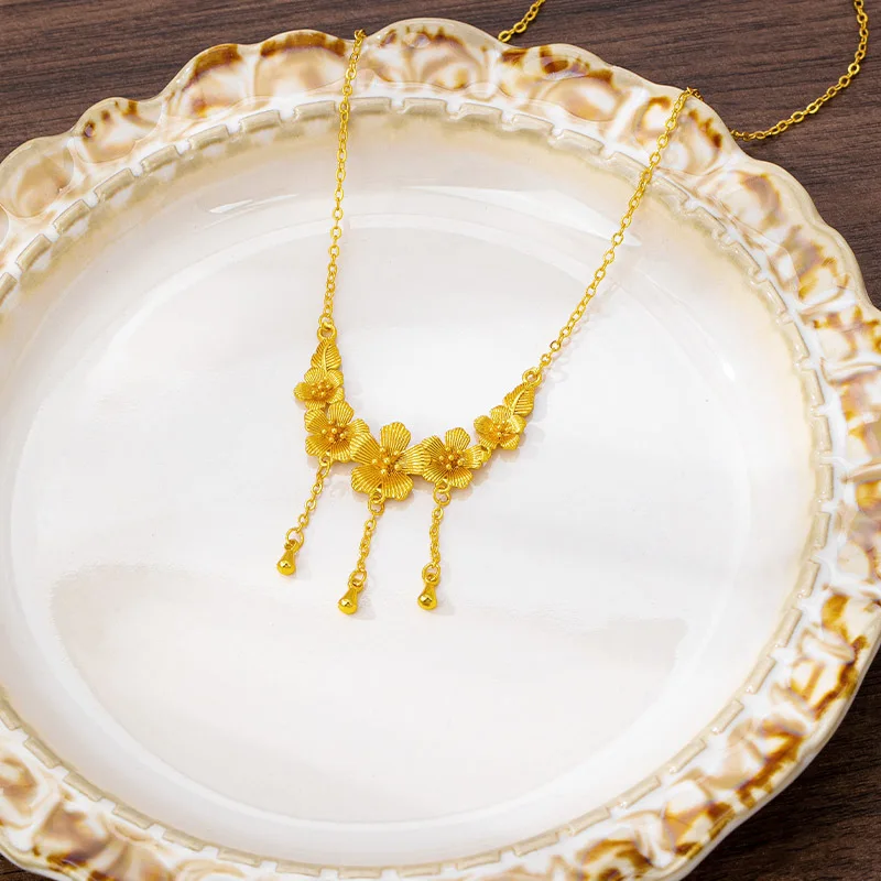 Versatile 24K Gold AU999 Flourishing Flowers Tassel Clavicle Chain for Women, perfect for daily wear and holiday gifts
Versatile 24K Gold AU999 Flourishing Flowers Tassel Clavicle Chain for Women, perfect for daily wear and holiday gifts
