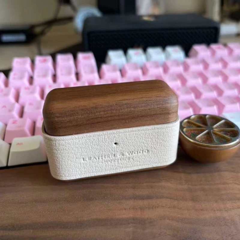 New Genuine Leather Wooden Headphone Protective Case for Airpods 4 Custom Retro Retro Airpods Pro 3 Protective Case Accessories
New Genuine Leather Wooden Headphone Protective Case for Airpods 4 Custom Retro Retro Airpods Pro 3 Protective Case Accessories