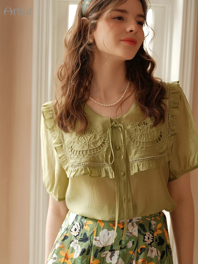 ARTKA 2022 Summer New Women Blouse 3 Colors Elegant Embroidery Ruffle Doll Collar Shirts Short Puff Sleeve Shirt SA29125X
ARTKA 2022 Summer New Women Blouse 3 Colors Elegant Embroidery Ruffle Doll Collar Shirts Short Puff Sleeve Shirt SA29125X