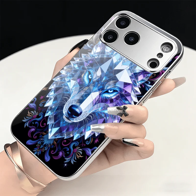 Crystal wolf head pattern electroplated glass phone case, suitable for iPhone 17, 16, 15, 14, 13, 12, 11, etc.
Crystal wolf head pattern electroplated glass phone case, suitable for iPhone 17, 16, 15, 14, 13, 12, 11, etc.