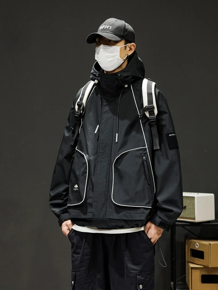 Мужская уличная куртка-ветровка, водонепроницаемая, новая осенняя рабочая одежда, модная брендовая повседневная свободная куртка из полиэфирного волокна, длинная модель
Мужская уличная куртка-ветровка, водонепроницаемая, новая осенняя рабочая одежда, модная брендовая повседневная свободная куртка из полиэфирного волокна, длинная модель