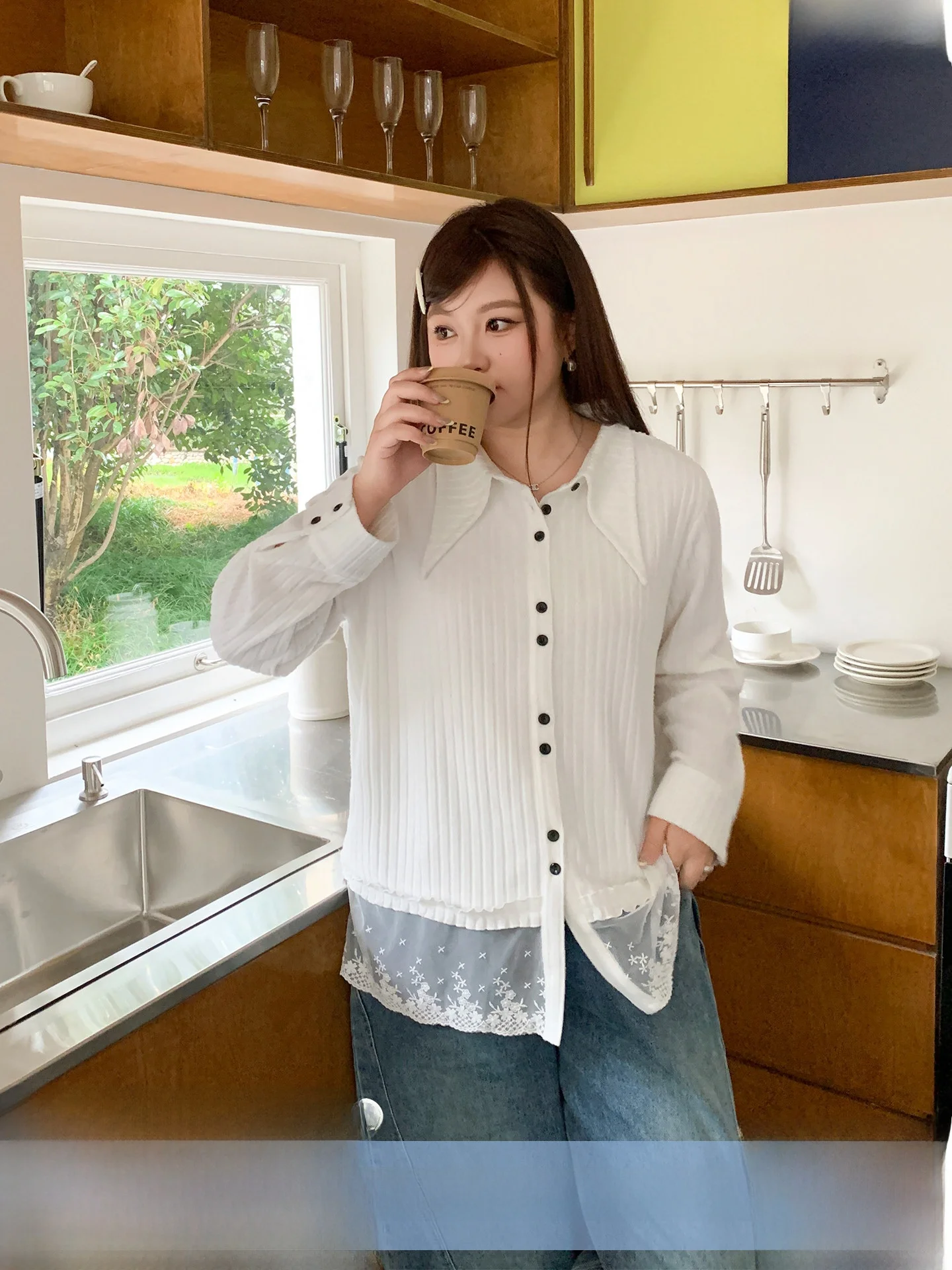 YUZ I Casual Style Splice Lace Long Sleeve Shirt Vertical Stripe Color Block Button up Slimming Top plus Size Women's Fashion
YUZ I Casual Style Splice Lace Long Sleeve Shirt Vertical Stripe Color Block Button up Slimming Top plus Size Women's Fashion