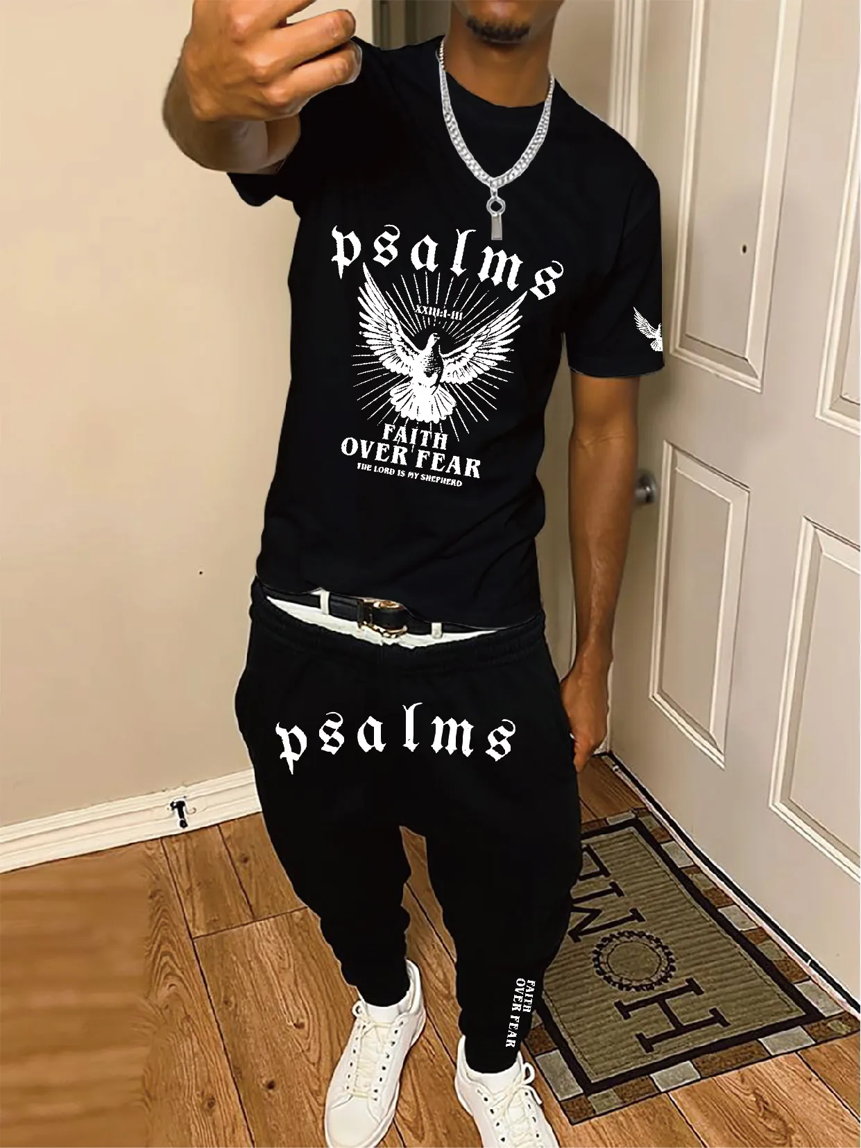 Loose round neck sweatshirt black Faith Conquers Fear Bible Psalm Print Religious Gathering
Loose round neck sweatshirt black Faith Conquers Fear Bible Psalm Print Religious Gathering