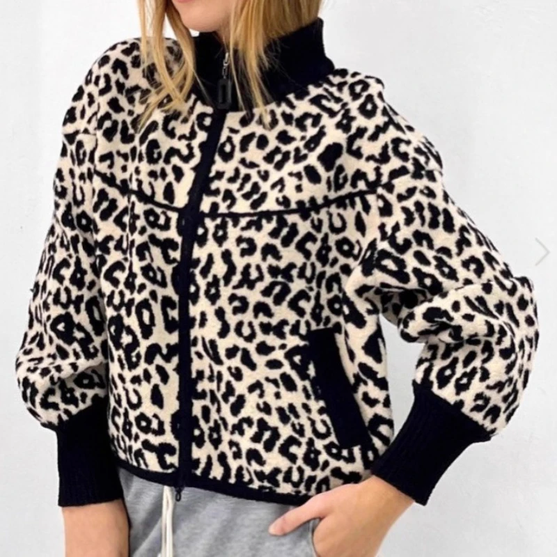 Leopard Print Jacket for Women in Autumn and Winter 2025 New Style Stylish Slim and Small Man Light Style Short Jacket
Leopard Print Jacket for Women in Autumn and Winter 2025 New Style Stylish Slim and Small Man Light Style Short Jacket