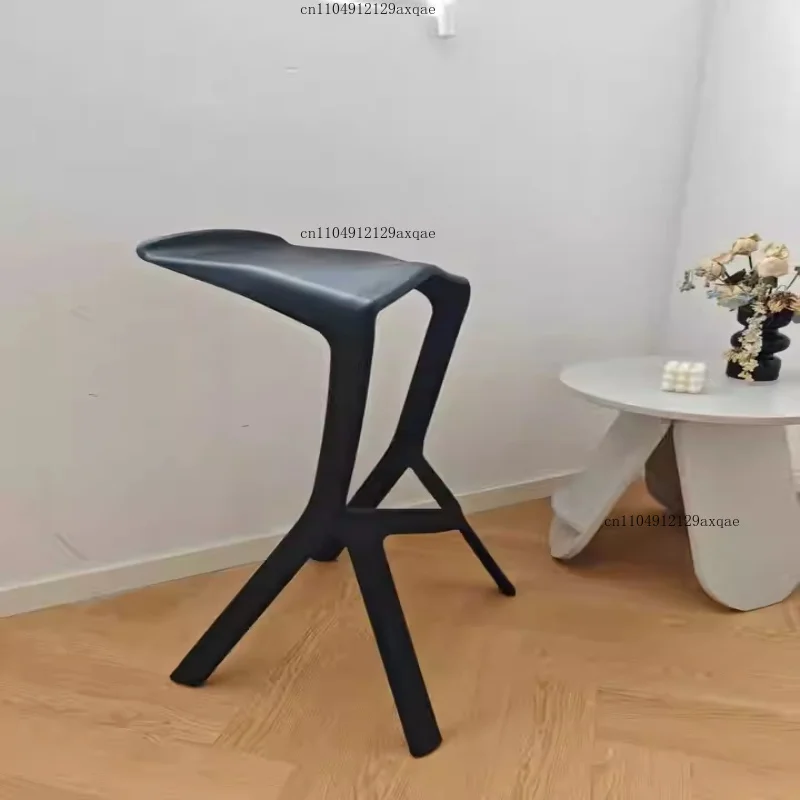 Chair for Home Scandinavian Modern High Bar Stool with Eco-Friendly PP Backrest Geometric Design Durable Plastic Kitchen
Chair for Home Scandinavian Modern High Bar Stool with Eco-Friendly PP Backrest Geometric Design Durable Plastic Kitchen