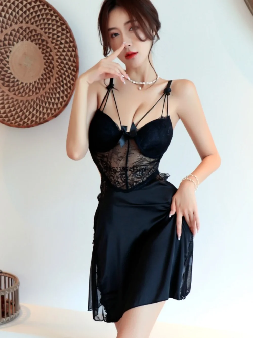 Women Sexy Suspender Nightdress with Steel Chest Support Pad Hollowed Out Lace Sexy Underwear Steel Push-up Bra Steel Bracket
Women Sexy Suspender Nightdress with Steel Chest Support Pad Hollowed Out Lace Sexy Underwear Steel Push-up Bra Steel Bracket