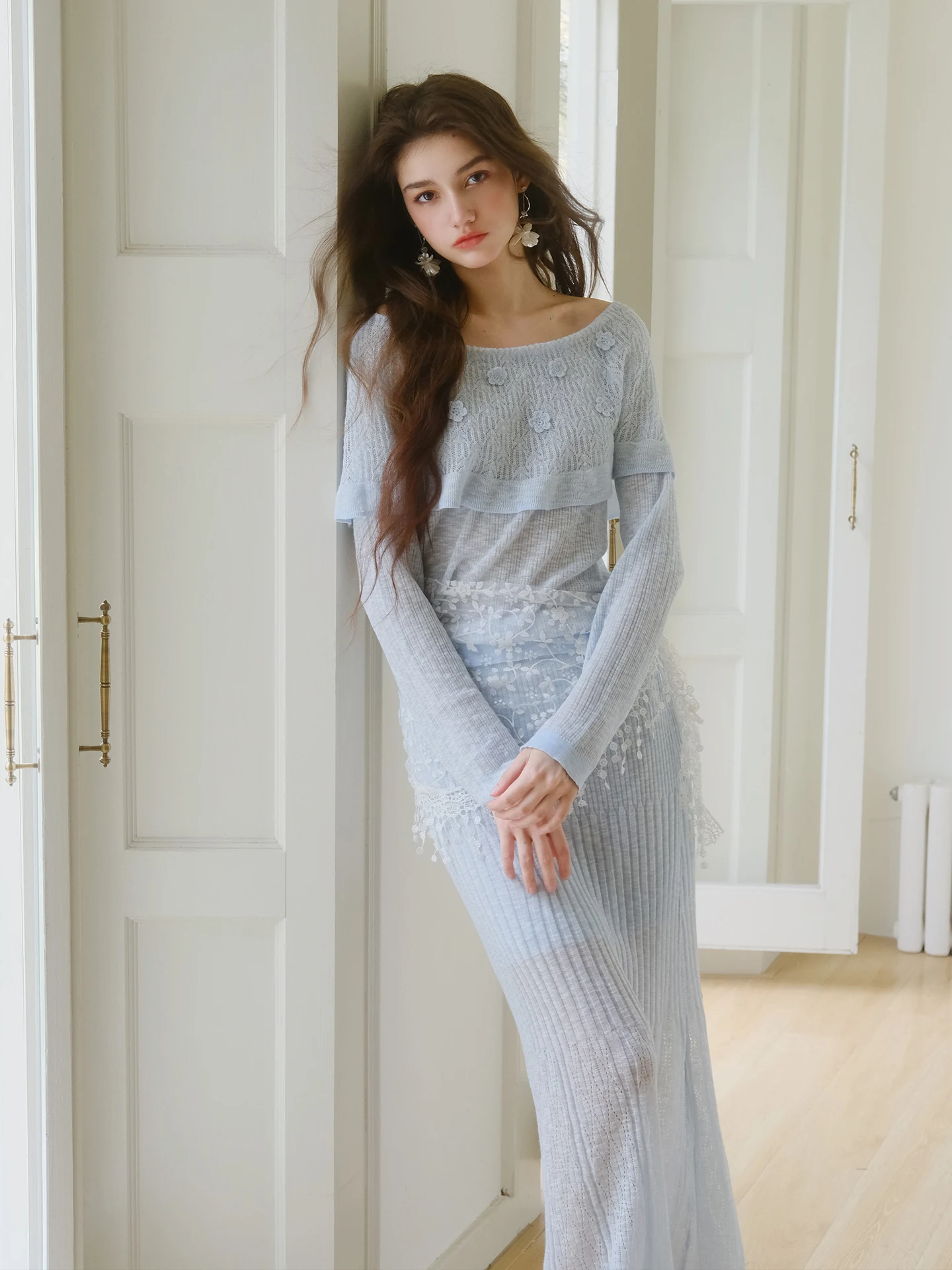 Fashionable Knitted Top Elastic Waist Slim Fit Skirt Set Comfortable Decorative Flower Design Autumn Spring Season Women's Ou...
Fashionable Knitted Top Elastic Waist Slim Fit Skirt Set Comfortable Decorative Flower Design Autumn Spring Season Women's Ou...