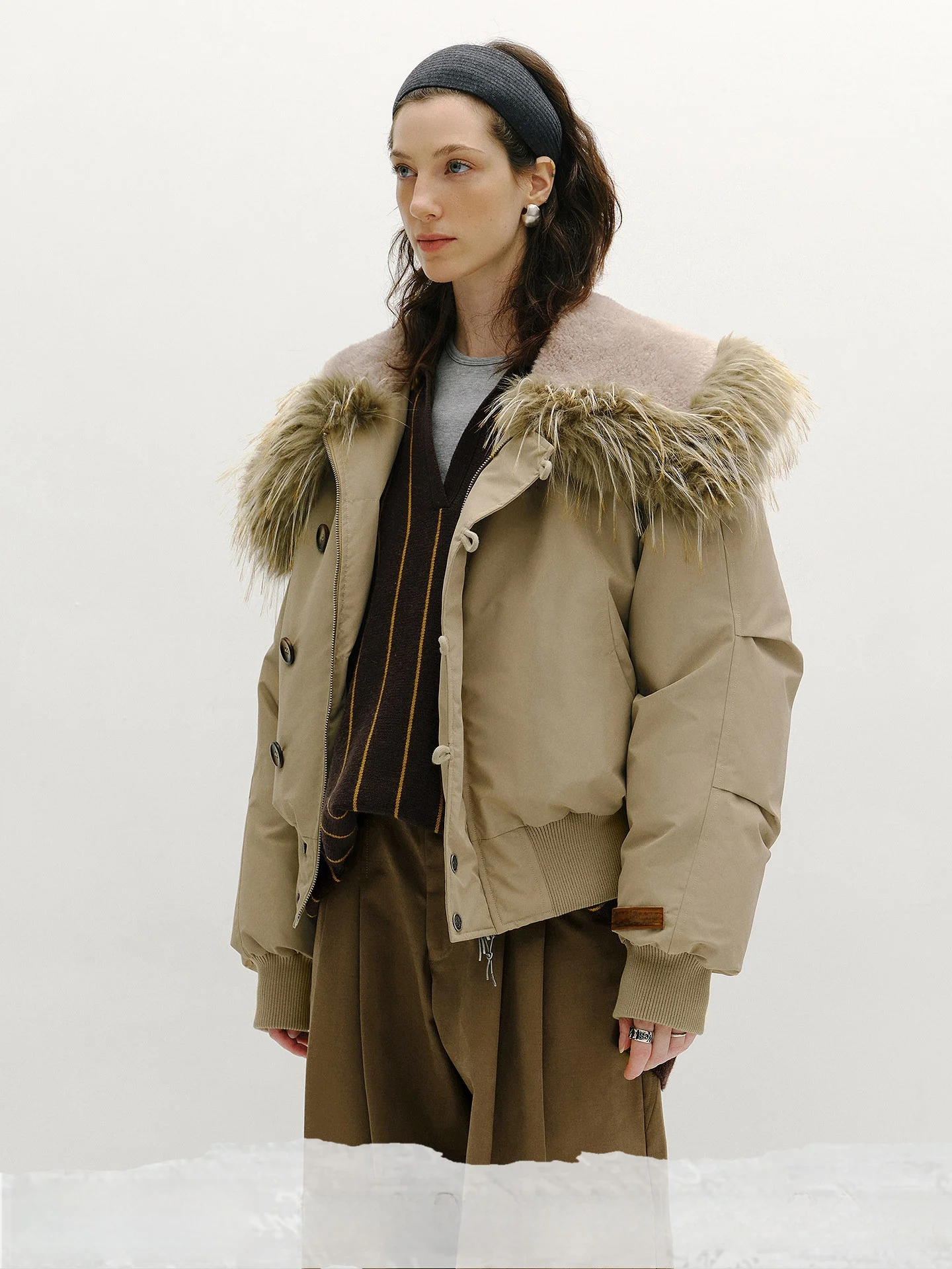 TearOcean Stylish Unique Thickened Short Cotton Jacket Women's Fur Collar Warm Cotton Coat Outerwear Winter Commute Simple
TearOcean Stylish Unique Thickened Short Cotton Jacket Women's Fur Collar Warm Cotton Coat Outerwear Winter Commute Simple