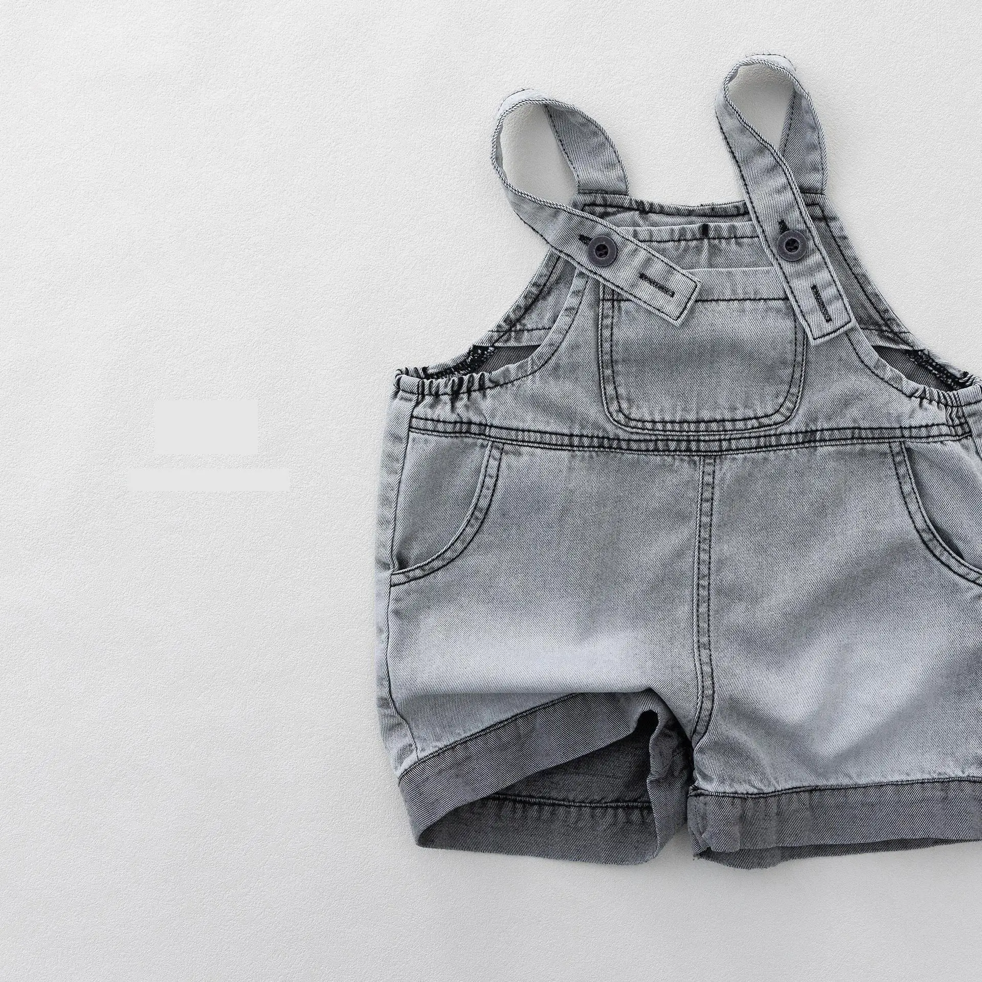 2026 Summer New Children Soft Denim Overalls Girls Fashion Jeans Shorts Toddler Boys Loose Casual Strap Shorts Kids Clothes
2026 Summer New Children Soft Denim Overalls Girls Fashion Jeans Shorts Toddler Boys Loose Casual Strap Shorts Kids Clothes