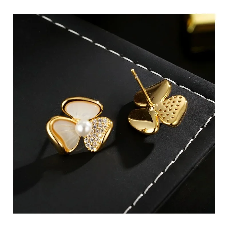 Needle Stud Earrings Flower Light Luxury Fashion Simple Versatile Elegant Temperament Niche Stud Earrings Exquisite
Needle Stud Earrings Flower Light Luxury Fashion Simple Versatile Elegant Temperament Niche Stud Earrings Exquisite
