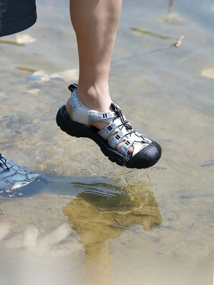 Casual Summer Sports Beach Sandals Men's Women's Outdoor Hiking Stream Trudging Shoes Breathable Synthetic Leather Slip-On
Casual Summer Sports Beach Sandals Men's Women's Outdoor Hiking Stream Trudging Shoes Breathable Synthetic Leather Slip-On