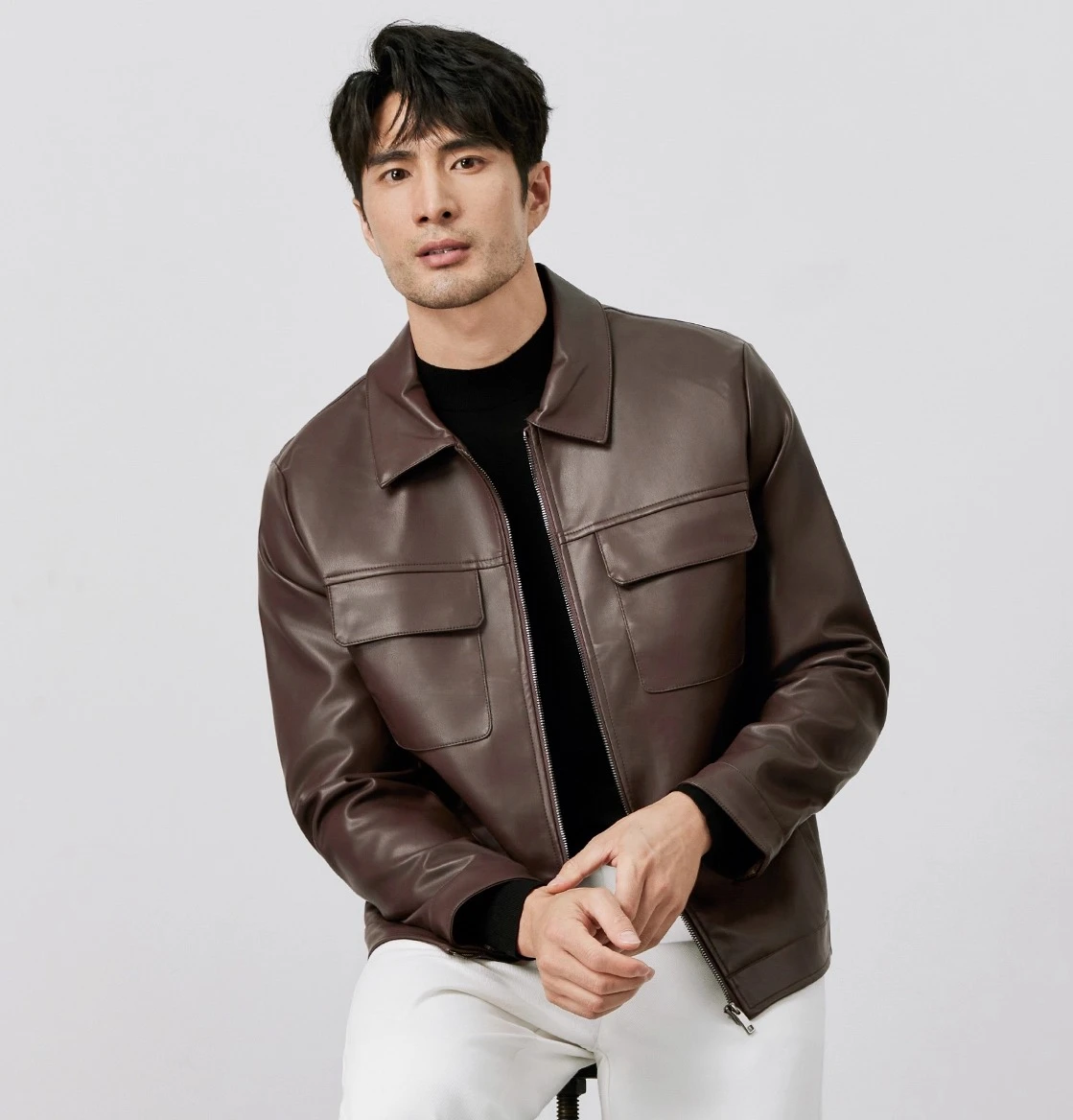 Осенняя новая мужская верхняя куртка, повседневная модная короткая мотоциклетная куртка с двойными карманами и лацканами
Осенняя новая мужская верхняя куртка, повседневная модная короткая мотоциклетная куртка с двойными карманами и лацканами