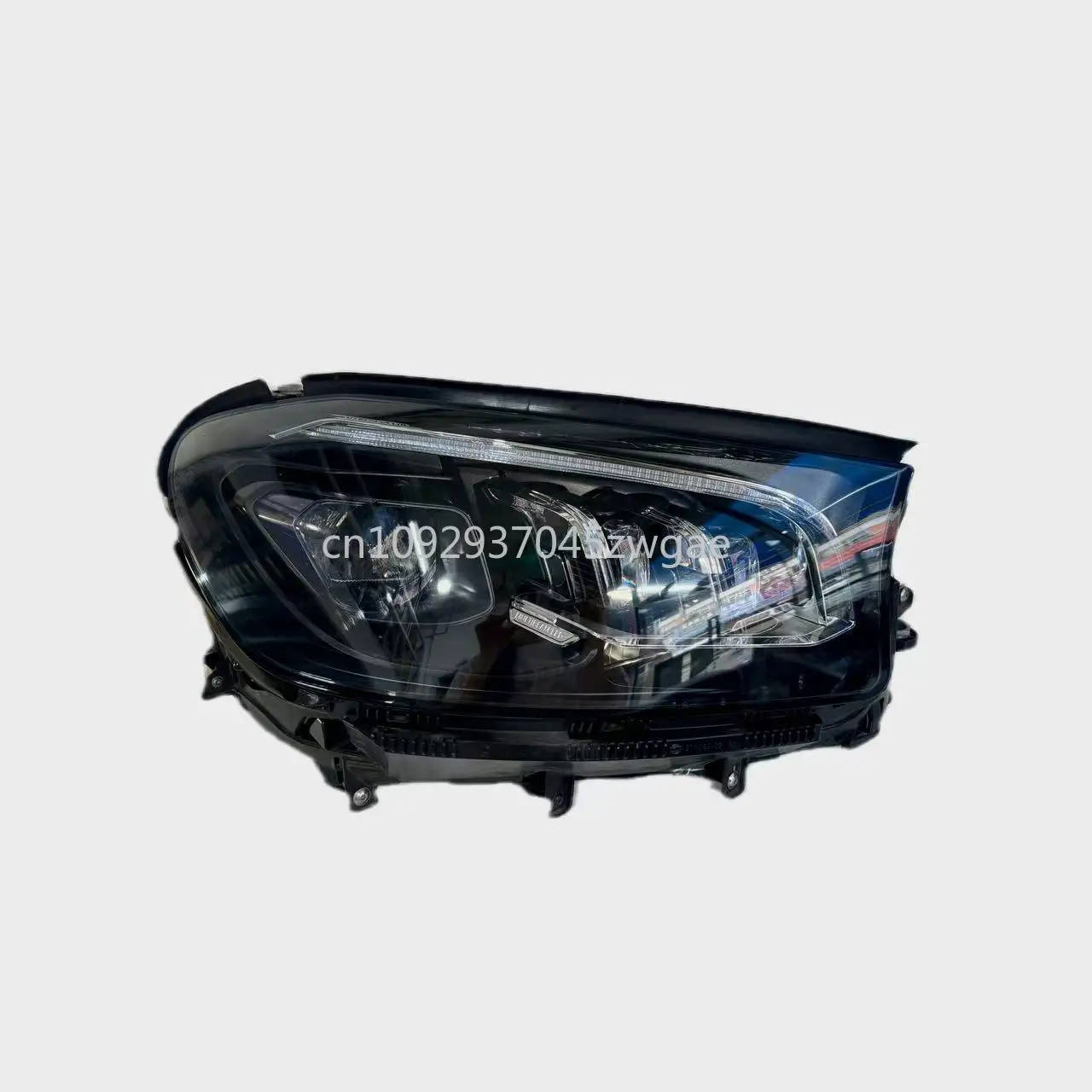 The W167 X167 Is Suitable For Mercedes-Benz GLS-class Automotive Lighting System LED Headlight Auto Parts 2020-2023
The W167 X167 Is Suitable For Mercedes-Benz GLS-class Automotive Lighting System LED Headlight Auto Parts 2020-2023