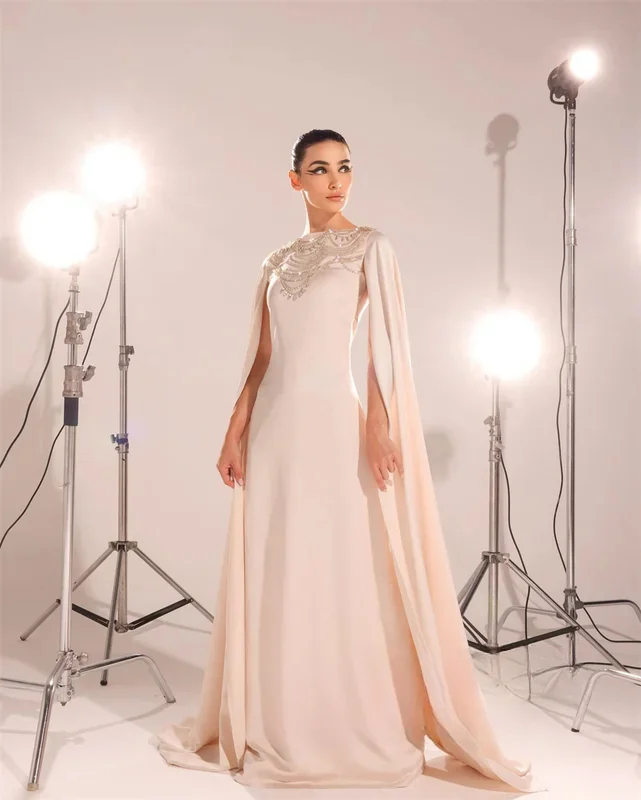 Customized Classic Modern Style Formal Evening High Collar A-line Beadings Bespoke Occasion Prom Dresses
Customized Classic Modern Style Formal Evening High Collar A-line Beadings Bespoke Occasion Prom Dresses