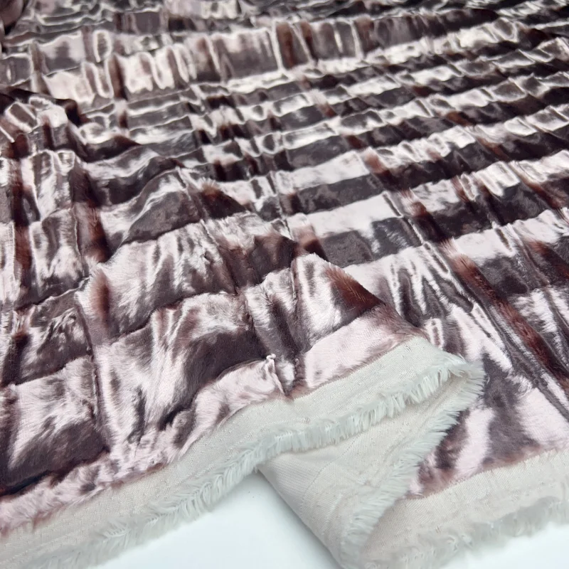 Pink Ripple Imitation Mink Fur Fabric Thickened Jacquard Bag Handmade Diy Sewing Clothing Fabrics Cloth By The Meter
Pink Ripple Imitation Mink Fur Fabric Thickened Jacquard Bag Handmade Diy Sewing Clothing Fabrics Cloth By The Meter