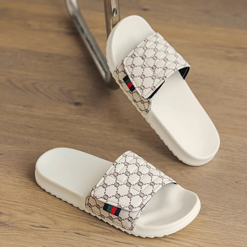 Design Fashion Slippers Comfortable Lightweight Breathable Suitable for Home Leisure Travel Personalized and Practical Outdoor
Design Fashion Slippers Comfortable Lightweight Breathable Suitable for Home Leisure Travel Personalized and Practical Outdoor