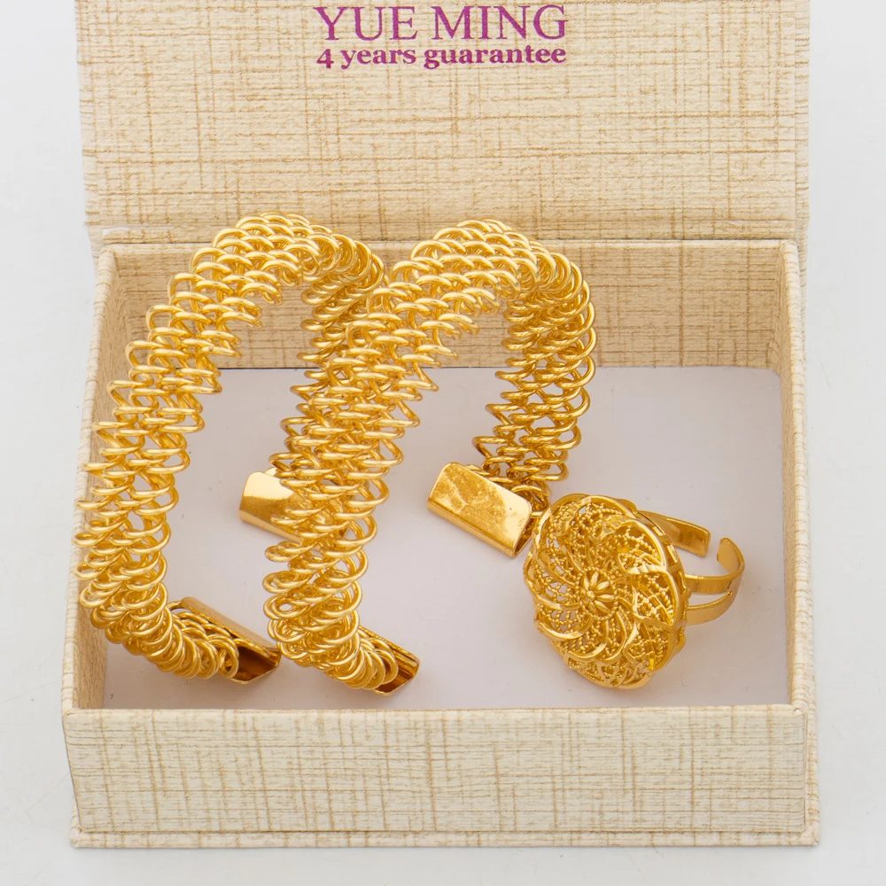 Dubai Trend Jewelry Set for Women Gold Color Cuff Bangle with Ring New Design Beads Bracelet Weddings Bridal Jewelry Accessories
Dubai Trend Jewelry Set for Women Gold Color Cuff Bangle with Ring New Design Beads Bracelet Weddings Bridal Jewelry Accessories
