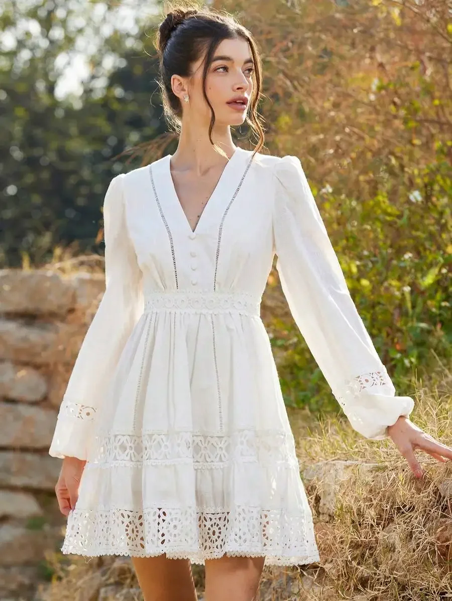 White V-Neck Long Sleeve Lace Dress A-Line Mini Elegant Bohemian Style Spring Autumn
White V-Neck Long Sleeve Lace Dress A-Line Mini Elegant Bohemian Style Spring Autumn
