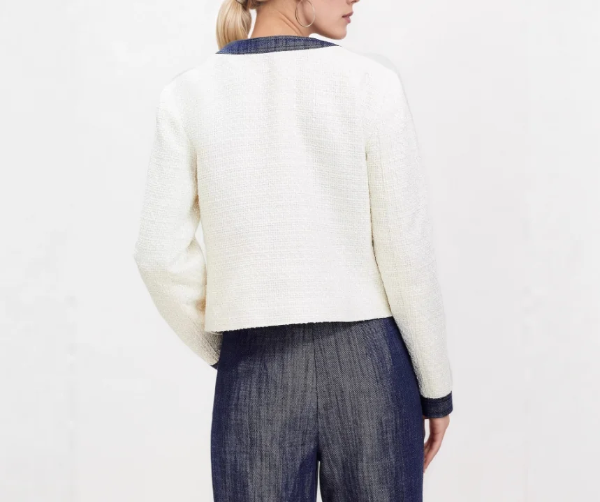 Fashionable Contrasting Color Splicing Round Neck Button Front Jacket for Women, Elegant Small Fragrance Slim Fit Jacket
Fashionable Contrasting Color Splicing Round Neck Button Front Jacket for Women, Elegant Small Fragrance Slim Fit Jacket