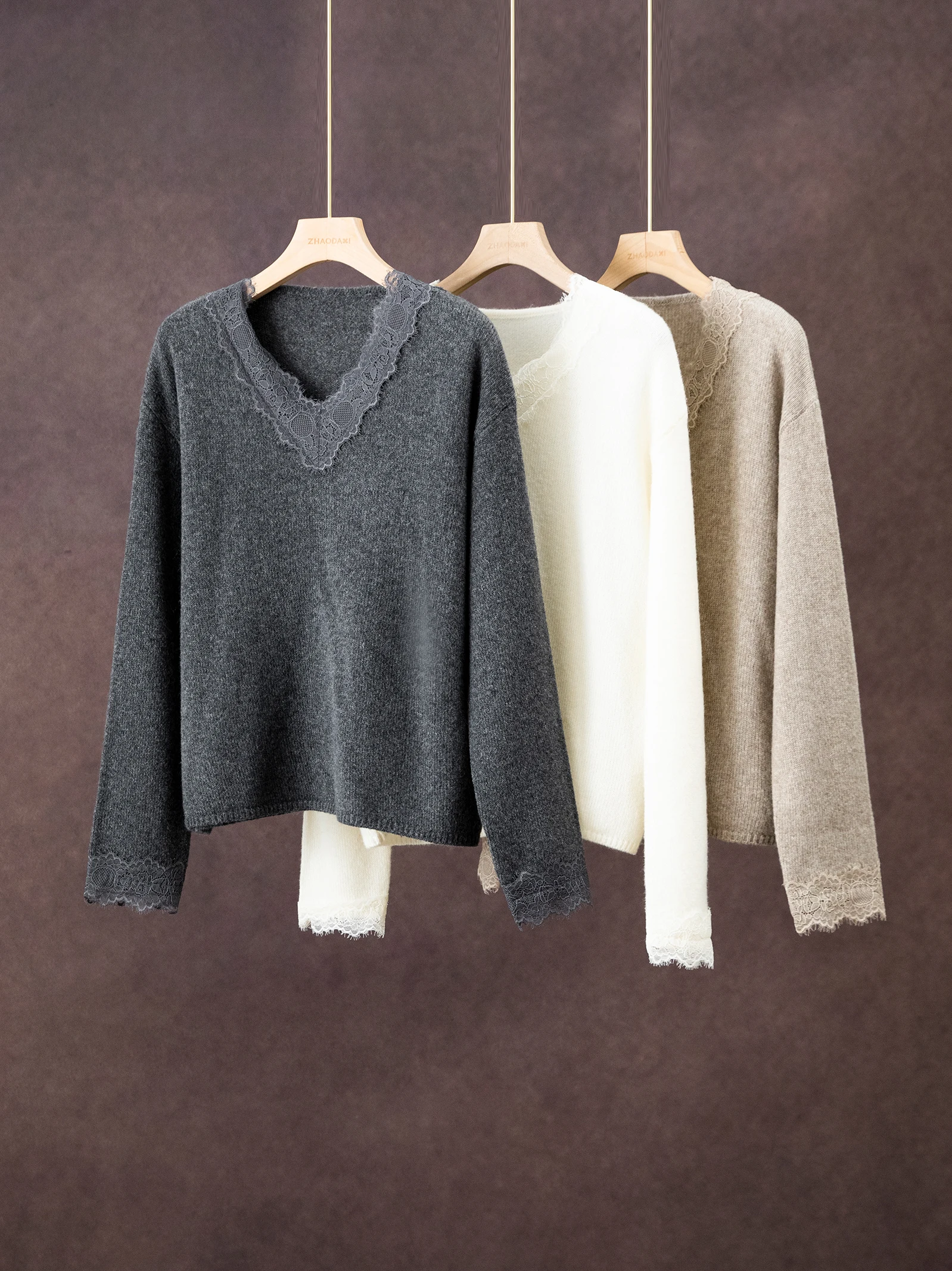 Women's Woolen Knitted Sweater Lace Splicing Neckline Design Casual Loose Fit Short Sleeve Fashionable Autumn Winter Top
Women's Woolen Knitted Sweater Lace Splicing Neckline Design Casual Loose Fit Short Sleeve Fashionable Autumn Winter Top