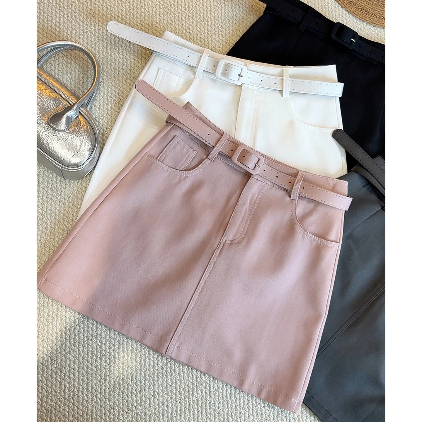Women's High-Waisted A-Line Mini Skirt with Matching Belt, Slim Fit Casual Office Skirt, Solid Color Short Pencil Skirt
Women's High-Waisted A-Line Mini Skirt with Matching Belt, Slim Fit Casual Office Skirt, Solid Color Short Pencil Skirt