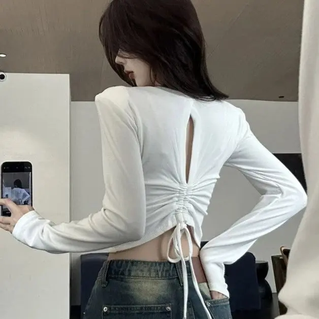 Korean contrasting color one-shoulder short-sleeved T-shirt for women 2025 summer new irregular knitted top
Korean contrasting color one-shoulder short-sleeved T-shirt for women 2025 summer new irregular knitted top