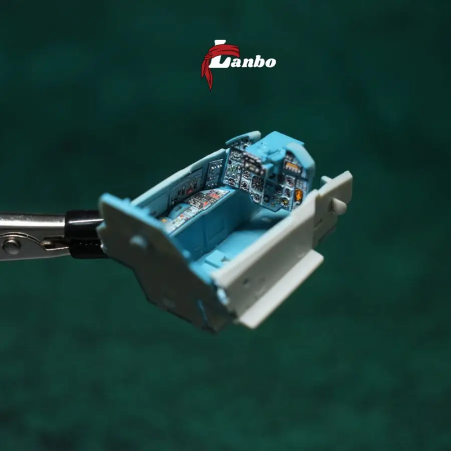 Модели Lanbo 48202, 1/48 SU-22M4 ДЛЯ ZIM, 3D-печатная кабина
Модели Lanbo 48202, 1/48 SU-22M4 ДЛЯ ZIM, 3D-печатная кабина