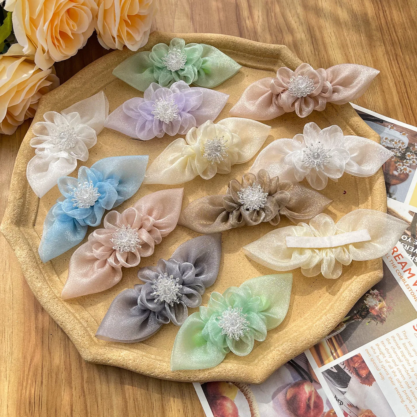 10 PCS/Lot, 13CM Handmade Organza Flowers Appliques For Hair Decoration Craft Sewing Clothing Accessories
10 PCS/Lot, 13CM Handmade Organza Flowers Appliques For Hair Decoration Craft Sewing Clothing Accessories