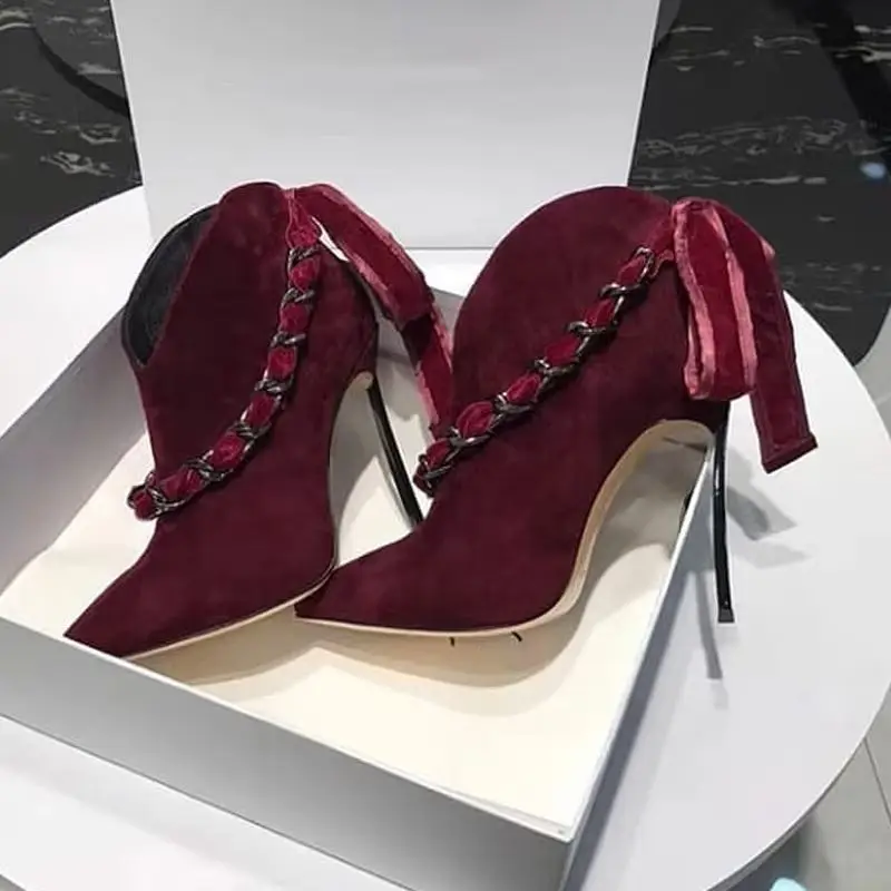 Newest Black Butterfly-knot Metal Heels Ankle Boots Pointed Toe Chain Decor High Heel Short Boots Shallow Women Dress Shoes
Newest Black Butterfly-knot Metal Heels Ankle Boots Pointed Toe Chain Decor High Heel Short Boots Shallow Women Dress Shoes