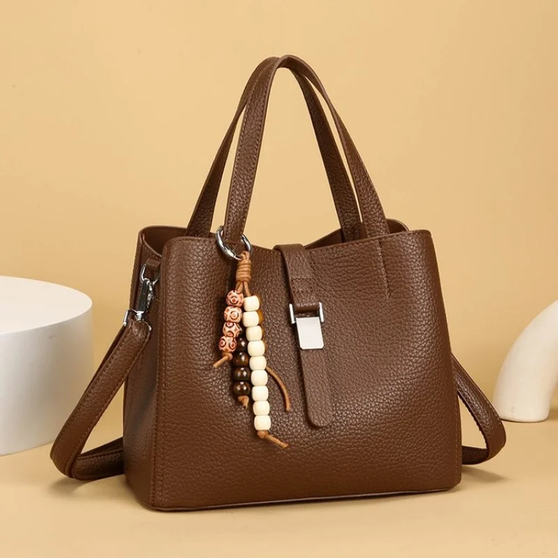 Классическая элегантная женская сумка-мессенджер из кожи премиум-класса с функцией через плечо и дизайнерским сенсорным экраном
Классическая элегантная женская сумка-мессенджер из кожи премиум-класса с функцией через плечо и дизайнерским сенсорным экраном