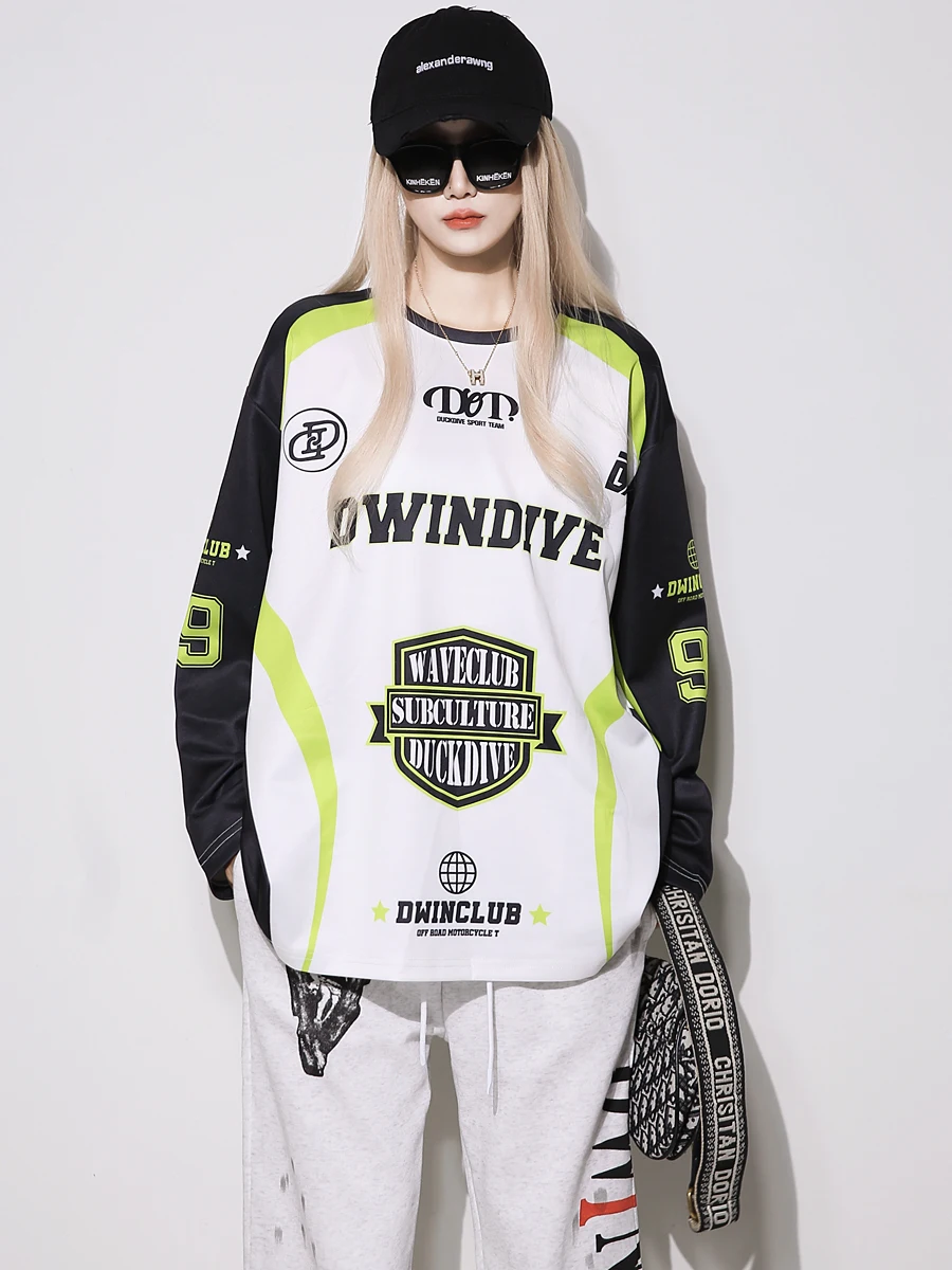 Женский свитшот оверсайз с круглым вырезом в американском стиле, свободного кроя, весна-осень, повседневный, удобный, из смесового хлопка и полиэстера
Женский свитшот оверсайз с круглым вырезом в американском стиле, свободного кроя, весна-осень, повседневный, удобный, из смесового хлопка и полиэстера