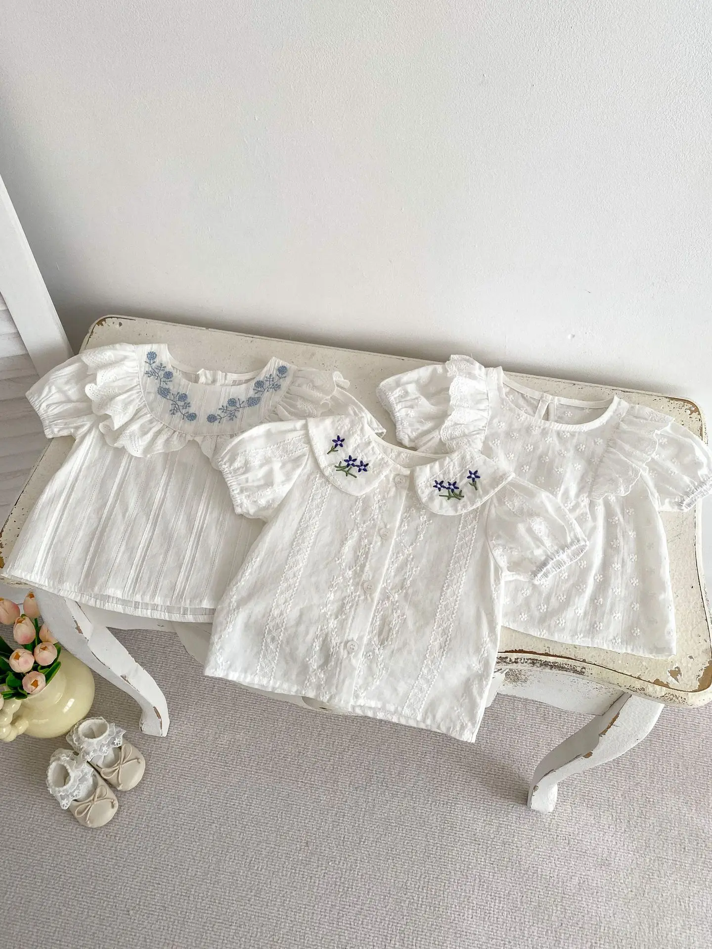 2024 Summer New Baby Girl Lapel Sweet Lace Shirts Thin Infant Toddler Short Sleeve Cotton Tops Girls Flower Embroidery Blouse
2024 Summer New Baby Girl Lapel Sweet Lace Shirts Thin Infant Toddler Short Sleeve Cotton Tops Girls Flower Embroidery Blouse