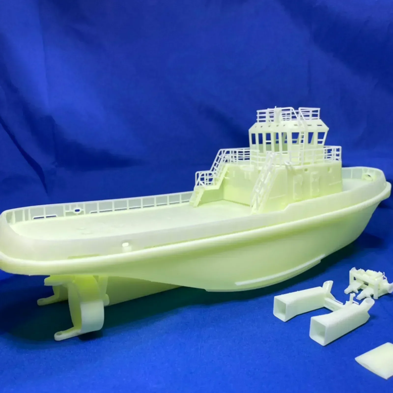 1/100 Smit Remote Control Tugboat Model DIY Ship Model Kit Remote Control Boat Assembly Model Toy 3D Printed Hull
1/100 Smit Remote Control Tugboat Model DIY Ship Model Kit Remote Control Boat Assembly Model Toy 3D Printed Hull