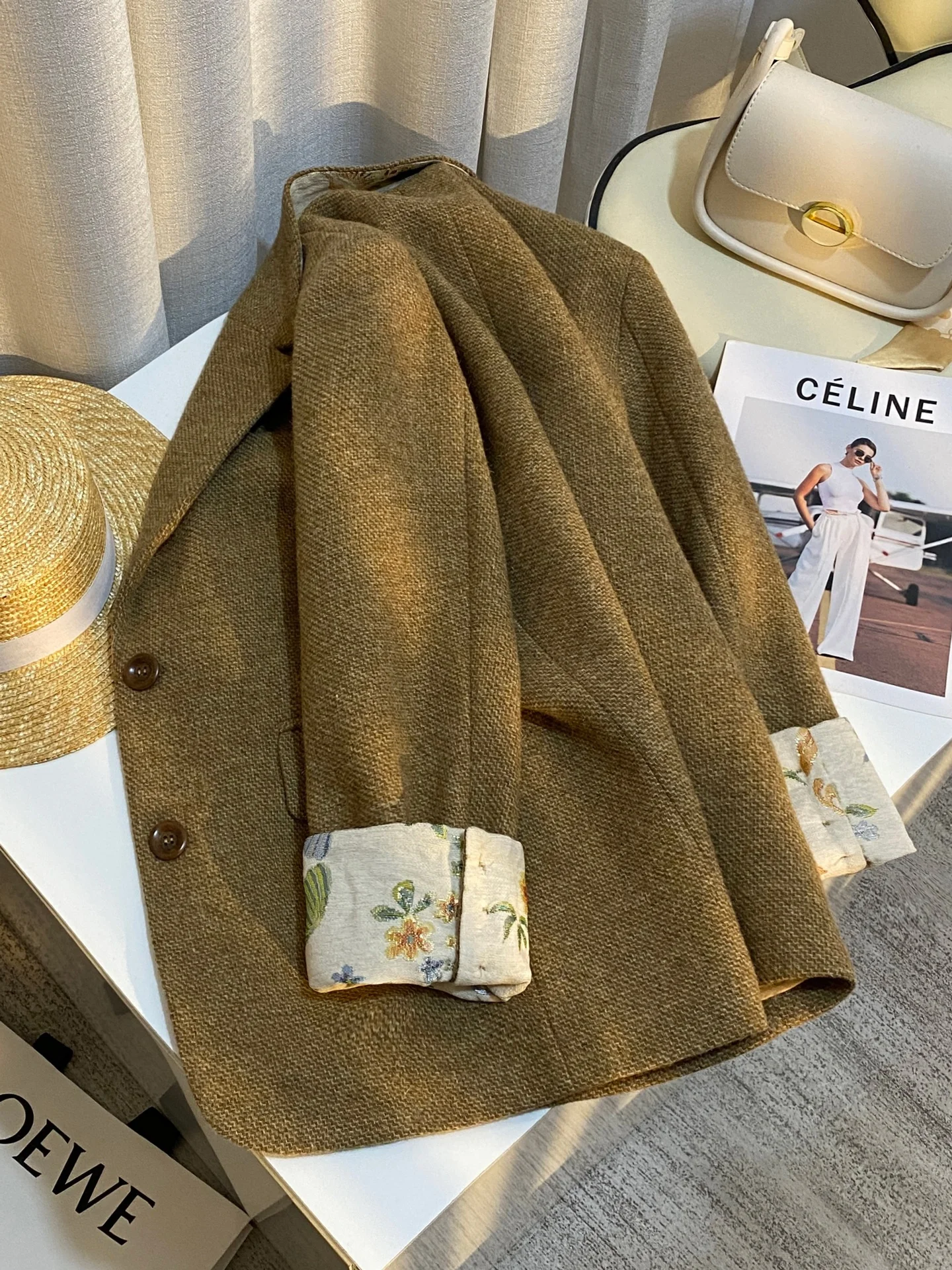 Элитный шерстяной пиджак цвета хаки с уникальным пэчворком, женский, весна 2026, новая корейская коллекция, укороченный, в западном стиле
Элитный шерстяной пиджак цвета хаки с уникальным пэчворком, женский, весна 2026, новая корейская коллекция, укороченный, в западном стиле