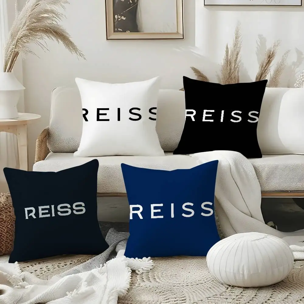 British Brand R-Reiss Pillow Case Sofa Short Plush Double-sided HD Printing Room Home Office Gift Cushion Cover
British Brand R-Reiss Pillow Case Sofa Short Plush Double-sided HD Printing Room Home Office Gift Cushion Cover