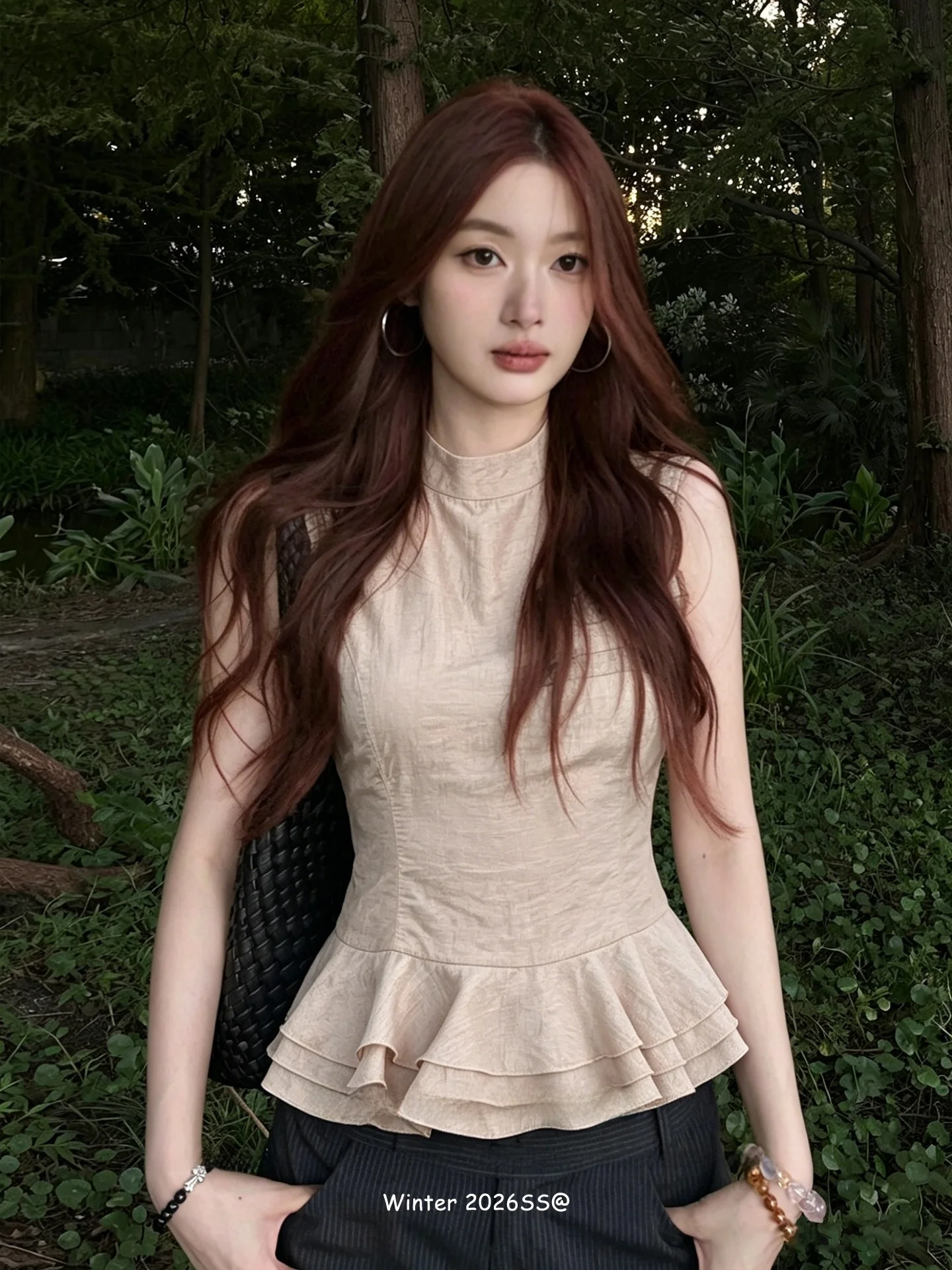 Slim Fit Sleeveless Vest Women's Summer Fashion Design T-Shirt Breathable Casual Style High Waistline Decorative Buckle Top
Slim Fit Sleeveless Vest Women's Summer Fashion Design T-Shirt Breathable Casual Style High Waistline Decorative Buckle Top