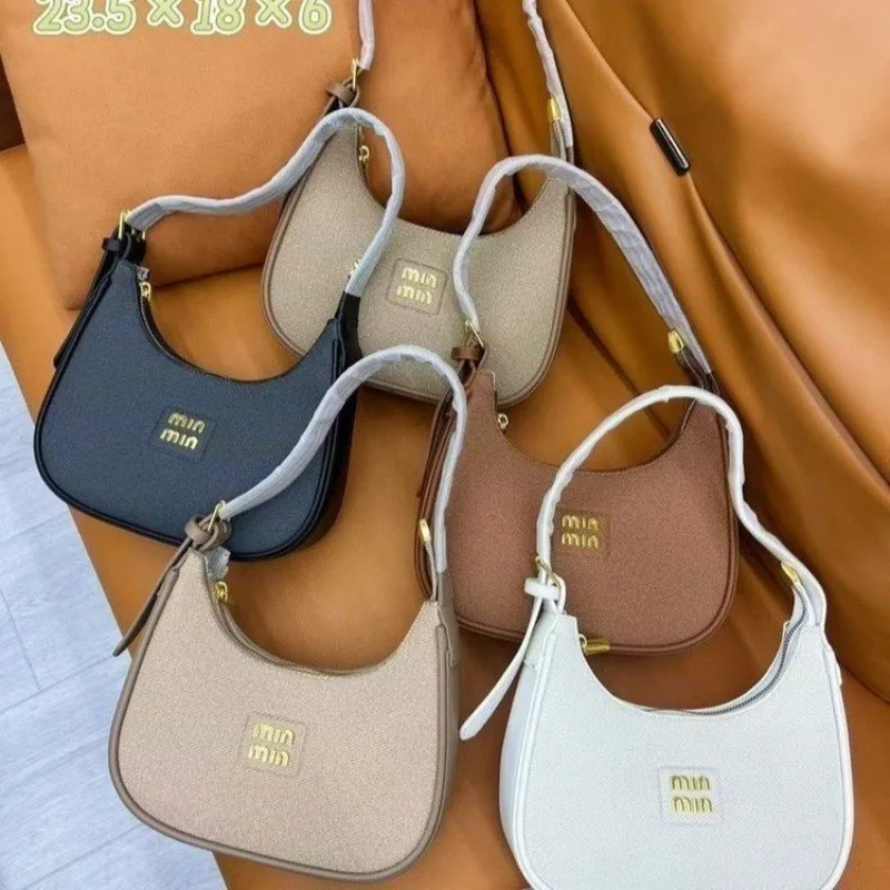 Stylish Business Leisure Diaper Bag Classic Simple Design Large Capacity Tote Messenger Luxury Crossbody Purse For Ladies
Stylish Business Leisure Diaper Bag Classic Simple Design Large Capacity Tote Messenger Luxury Crossbody Purse For Ladies