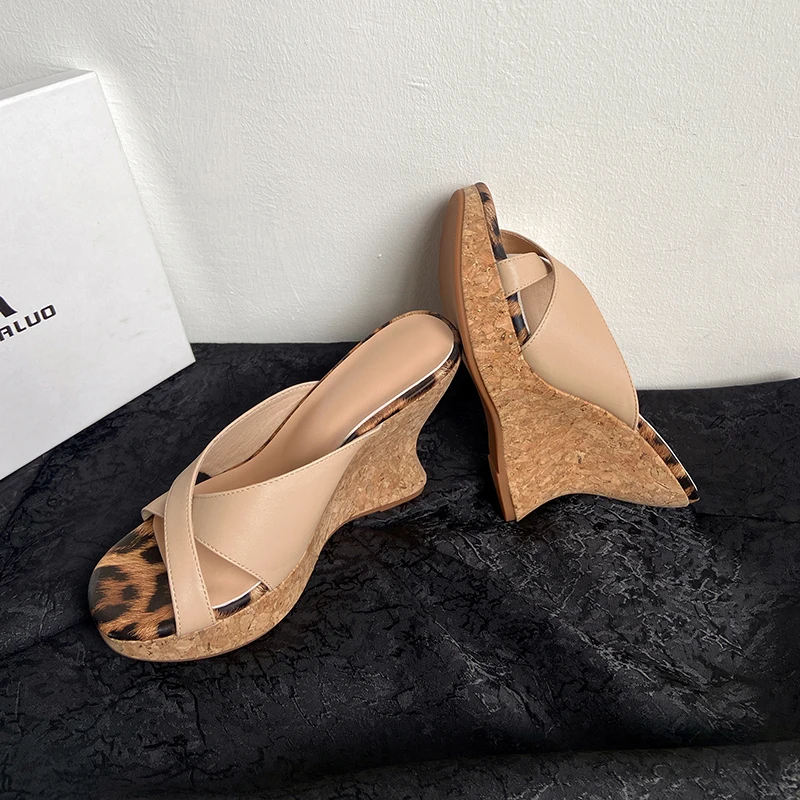 Women’s Wedge Sandals Shoes Thick Platform Heel Sandals Elegant Lady Summer Apricot High Heel Peep Toe Trendy Sandals
Women’s Wedge Sandals Shoes Thick Platform Heel Sandals Elegant Lady Summer Apricot High Heel Peep Toe Trendy Sandals