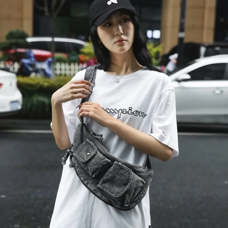 Denim Solid Color 2025 New Product Waist Bag Zipper Neutral Style Simple Casual Chest Bag Soft Versatile Designer Crossbody Bag
Denim Solid Color 2025 New Product Waist Bag Zipper Neutral Style Simple Casual Chest Bag Soft Versatile Designer Crossbody Bag
